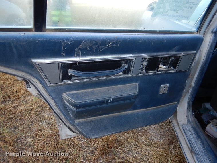 image for item DN5264 1988 Oldsmobile Delta 88