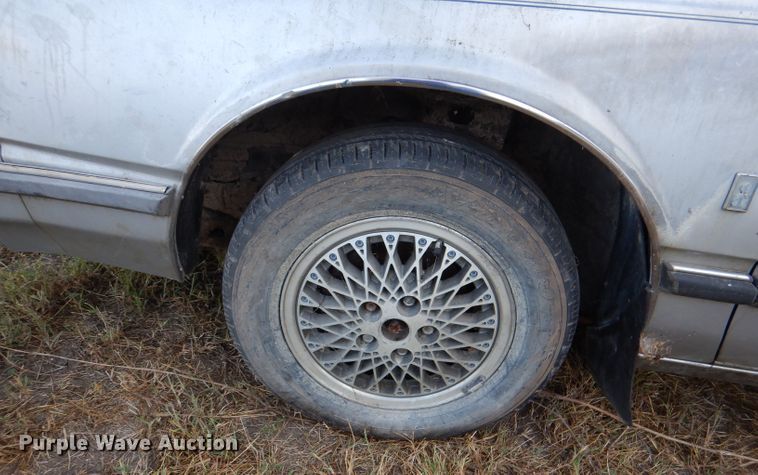 image for item DN5264 1988 Oldsmobile Delta 88