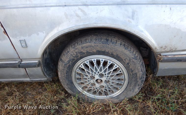 image for item DN5264 1988 Oldsmobile Delta 88