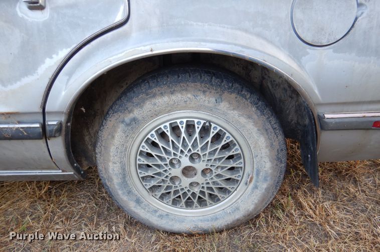 image for item DN5264 1988 Oldsmobile Delta 88