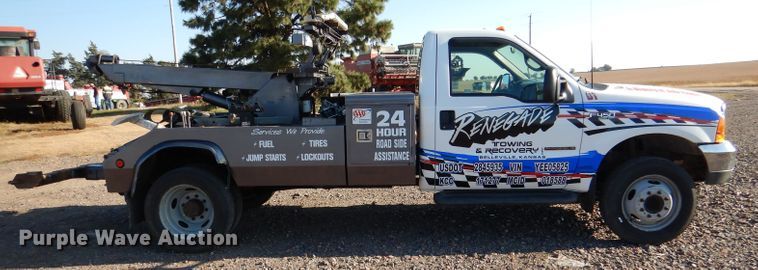 image for item DN5267 2000 Ford F450 Super Duty XL  tow truck