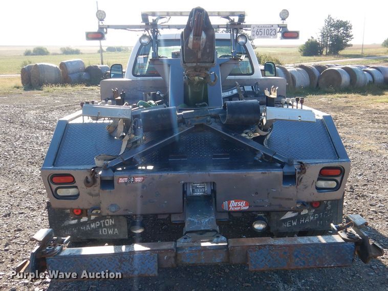 image for item DN5267 2000 Ford F450 Super Duty XL  tow truck