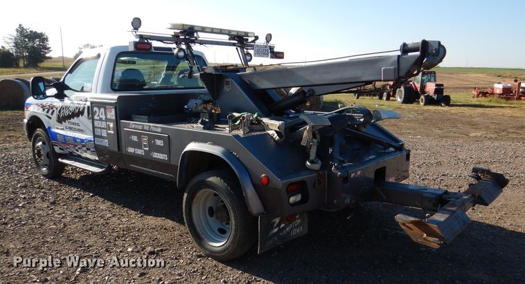 image for item DN5267 2000 Ford F450 Super Duty XL  tow truck