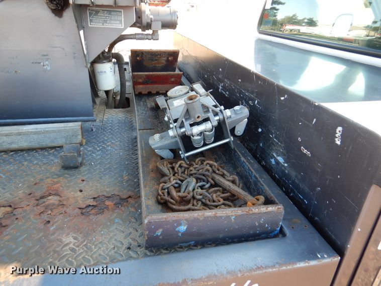 image for item DN5267 2000 Ford F450 Super Duty XL  tow truck