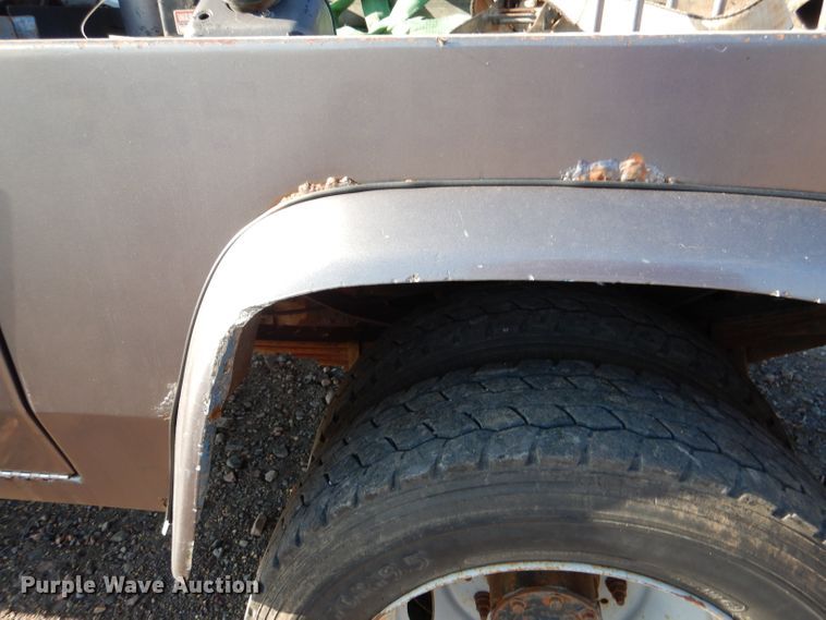 image for item DN5267 2000 Ford F450 Super Duty XL  tow truck