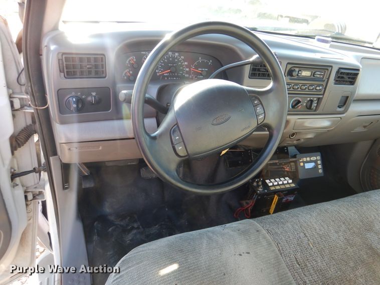 image for item DN5267 2000 Ford F450 Super Duty XL  tow truck