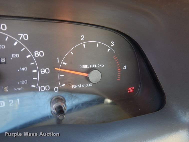 image for item DN5267 2000 Ford F450 Super Duty XL  tow truck