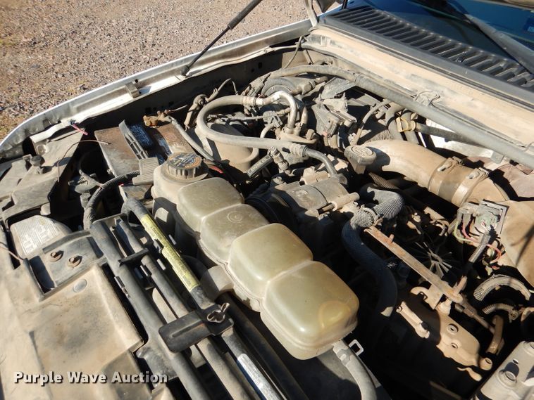 image for item DN5267 2000 Ford F450 Super Duty XL  tow truck