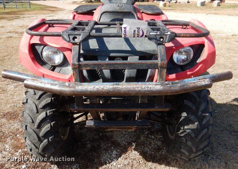 image for item DN5269 2004 Yamaha Grizzly 660  ATV