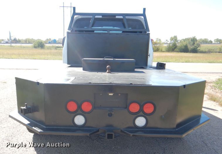 image for item DN6510 2005 Ford F450 Super Duty XLT  SuperCab flatbed truck