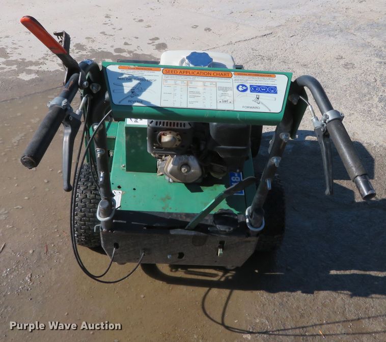 image for item DN7792 2011 Billy Goat OS901SPH  overseeder