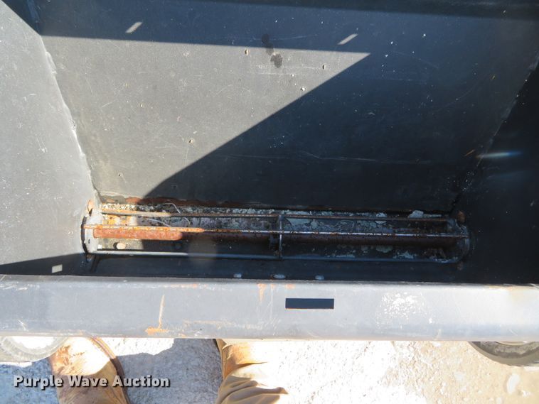 image for item DN7792 2011 Billy Goat OS901SPH  overseeder