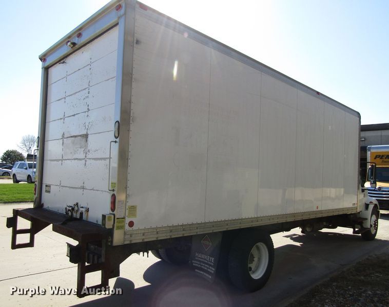 image for item EV9367 2007 International 4200  box truck