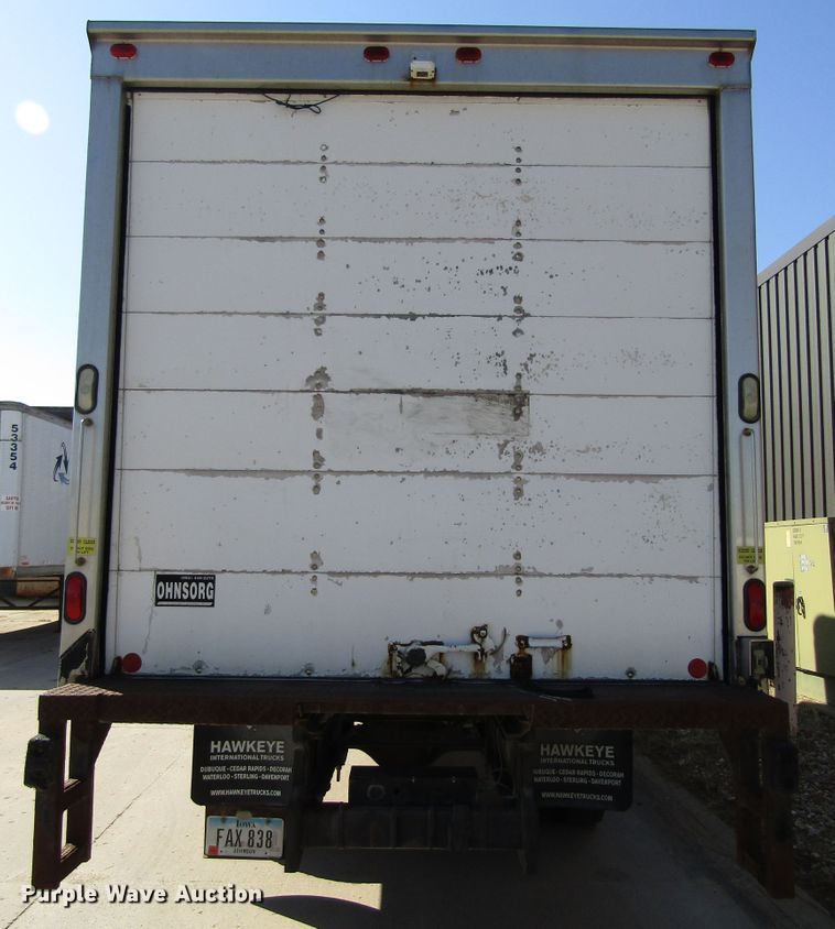 image for item EV9367 2007 International 4200  box truck