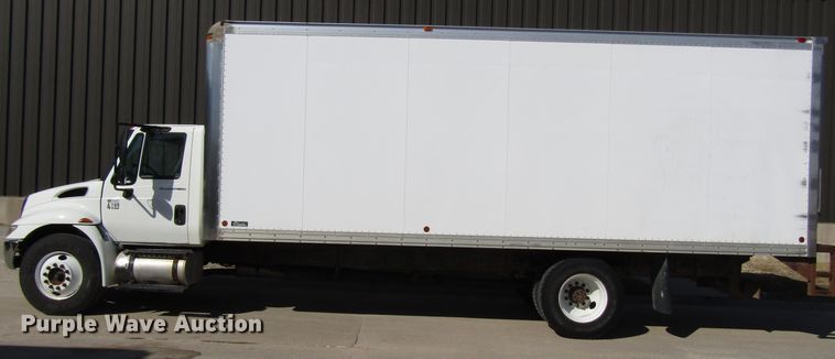 image for item EV9367 2007 International 4200  box truck