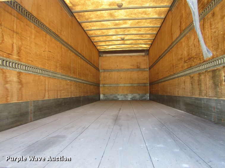 image for item EV9367 2007 International 4200  box truck