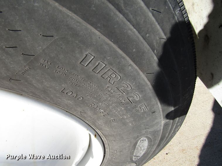 image for item EV9367 2007 International 4200  box truck