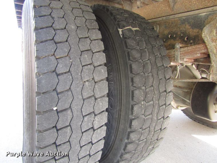 image for item EV9367 2007 International 4200  box truck