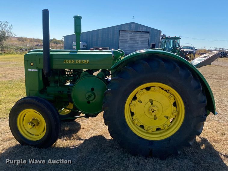 image for item EX9658 1949 John Deere D  tractor