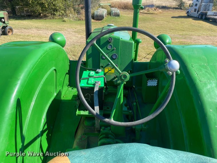 image for item EX9658 1949 John Deere D  tractor