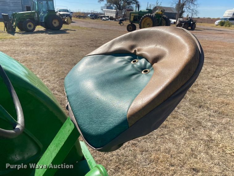 image for item EX9658 1949 John Deere D  tractor