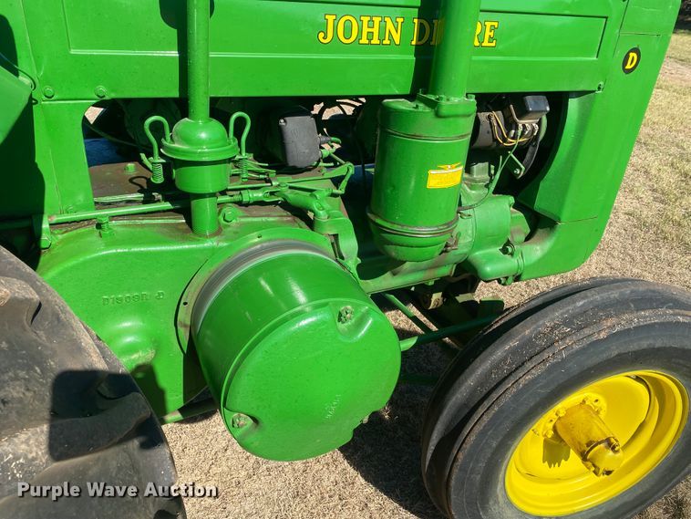 image for item EX9658 1949 John Deere D  tractor
