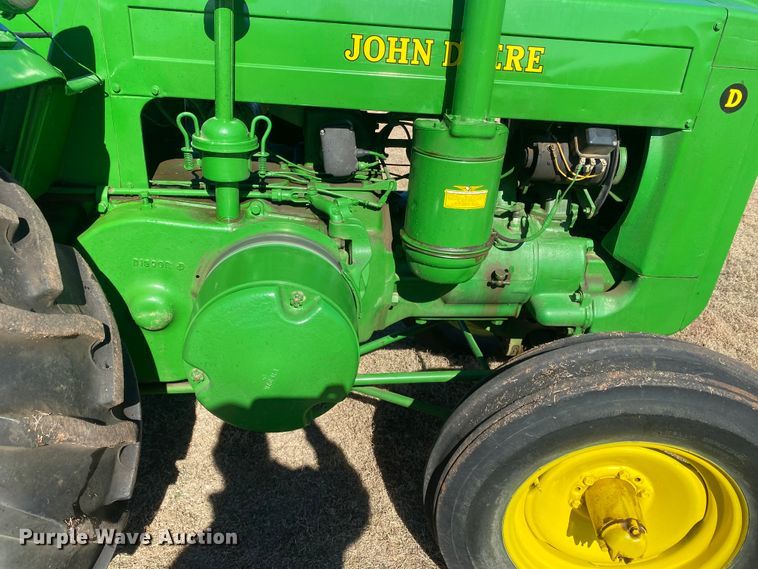 image for item EX9658 1949 John Deere D  tractor