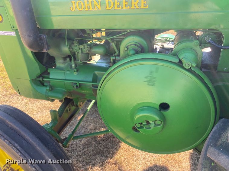 image for item EX9658 1949 John Deere D  tractor