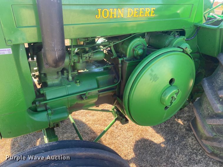 image for item EX9658 1949 John Deere D  tractor