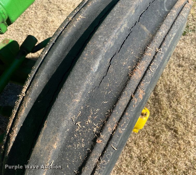 image for item EX9658 1949 John Deere D  tractor