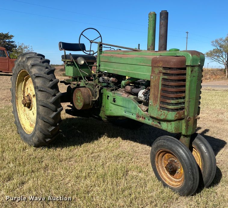 image for item EX9663 1949 John Deere A  tractor