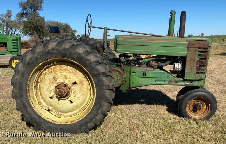 image for item EX9663 1949 John Deere A  tractor