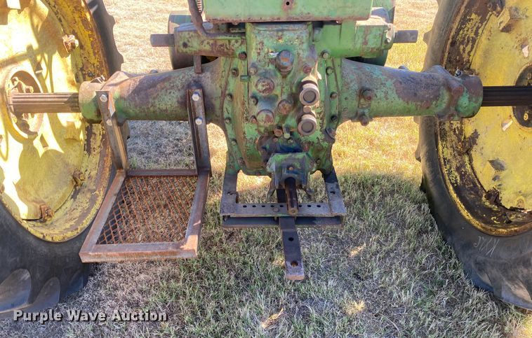 image for item EX9663 1949 John Deere A  tractor