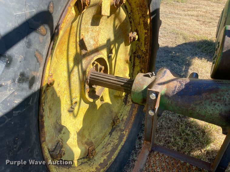 image for item EX9663 1949 John Deere A  tractor