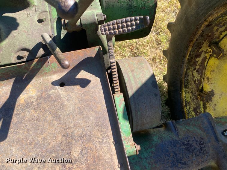 image for item EX9663 1949 John Deere A  tractor