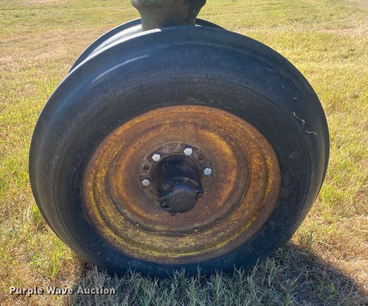 image for item EX9663 1949 John Deere A  tractor