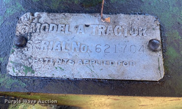 image for item EX9663 1949 John Deere A  tractor