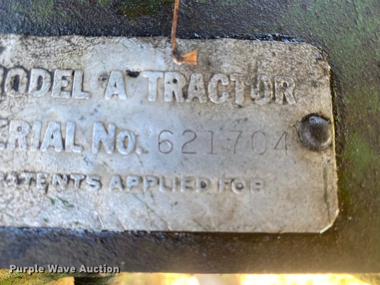 image for item EX9663 1949 John Deere A  tractor