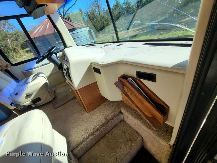 image for item EZ9185 2000 Holiday Rambler Ambassador  RV