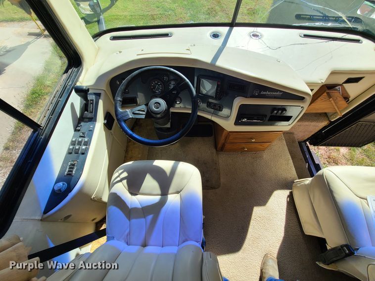 image for item EZ9185 2000 Holiday Rambler Ambassador  RV