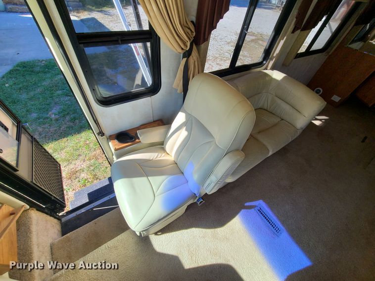 image for item EZ9185 2000 Holiday Rambler Ambassador  RV