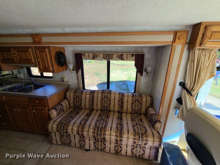 image for item EZ9185 2000 Holiday Rambler Ambassador  RV