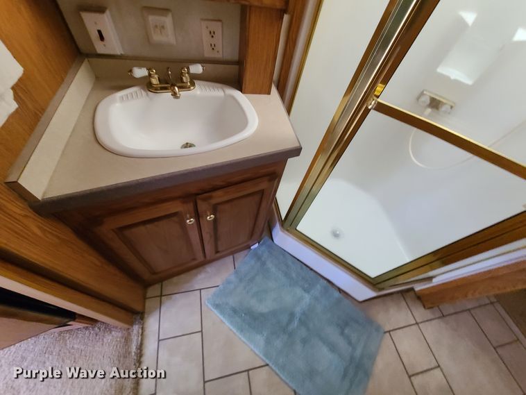 image for item EZ9185 2000 Holiday Rambler Ambassador  RV