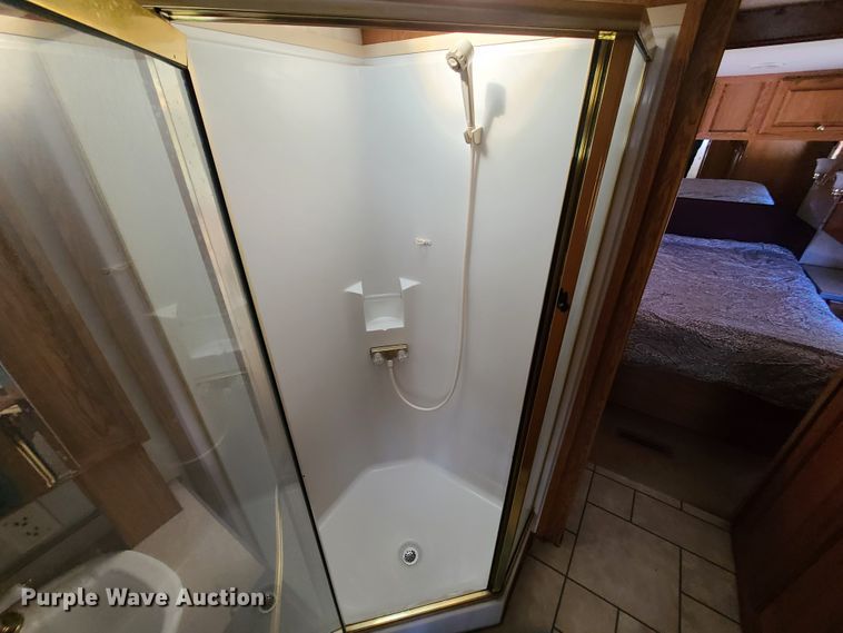 image for item EZ9185 2000 Holiday Rambler Ambassador  RV