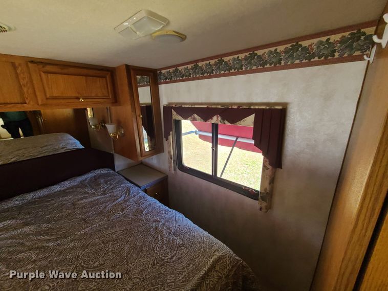 image for item EZ9185 2000 Holiday Rambler Ambassador  RV