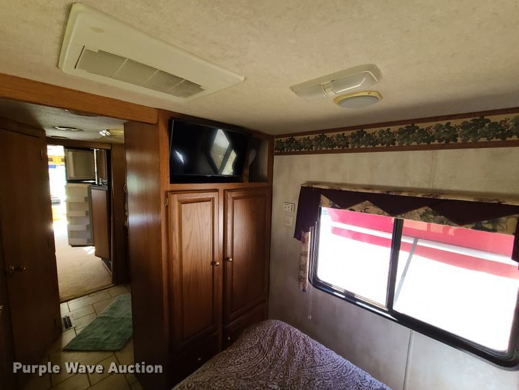 image for item EZ9185 2000 Holiday Rambler Ambassador  RV