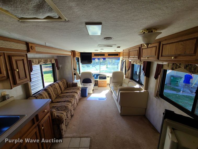 image for item EZ9185 2000 Holiday Rambler Ambassador  RV