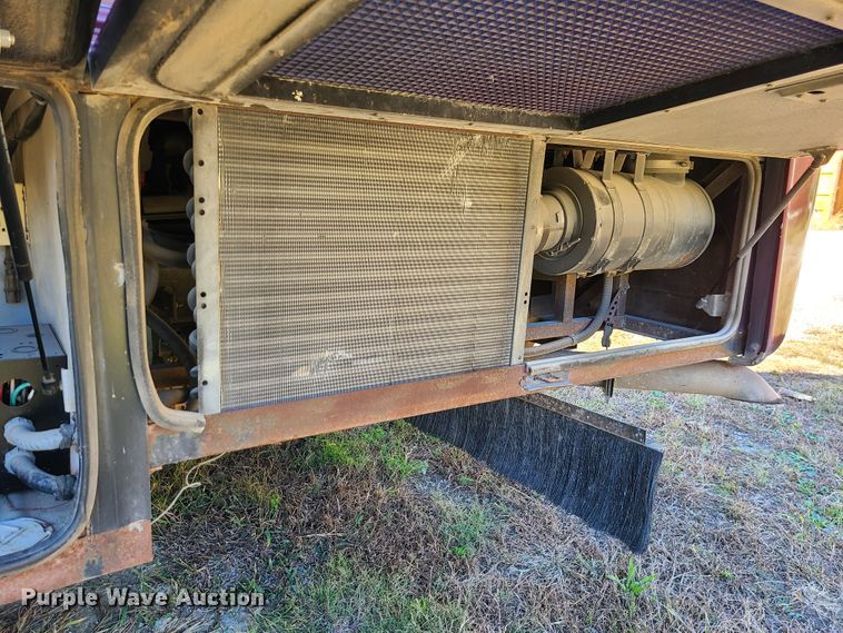 image for item EZ9185 2000 Holiday Rambler Ambassador  RV