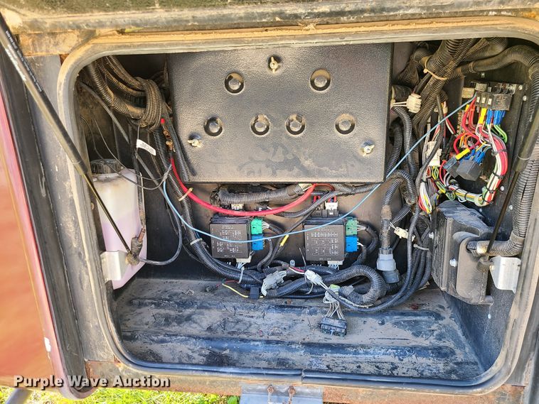 image for item EZ9185 2000 Holiday Rambler Ambassador  RV