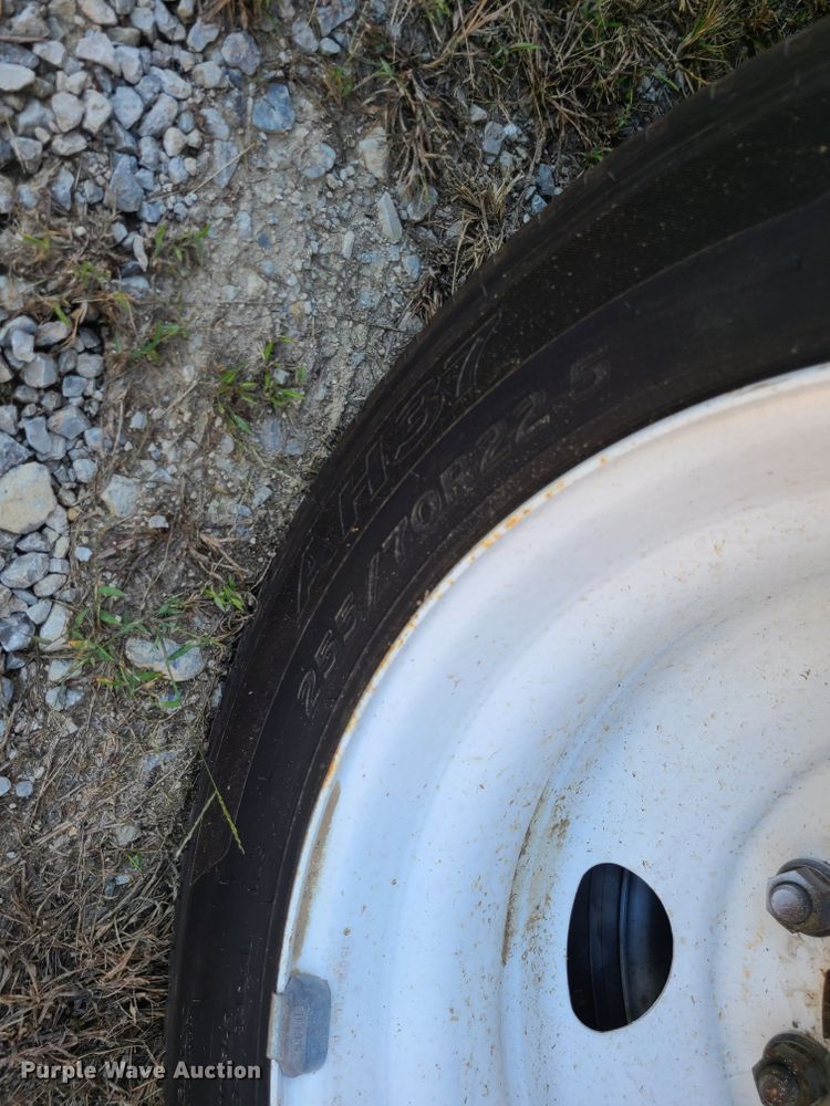 image for item EZ9185 2000 Holiday Rambler Ambassador  RV